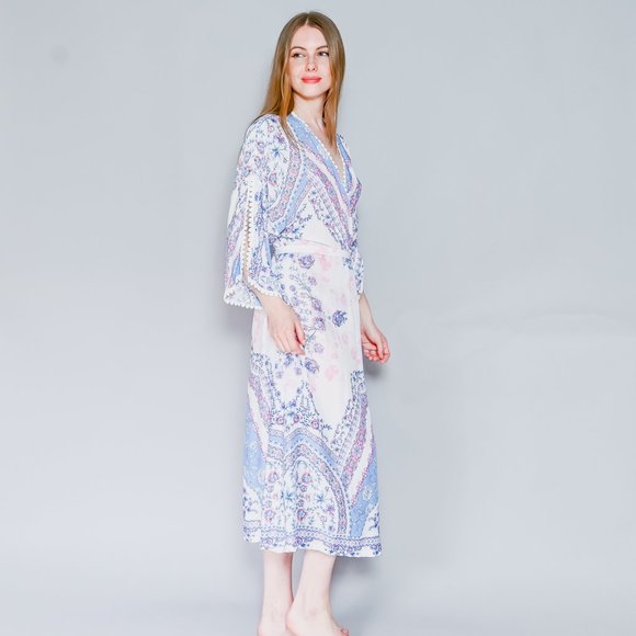 IN BLOOM By Jonquil Floral Print Midi Robe NWT - Picture 3 of 6